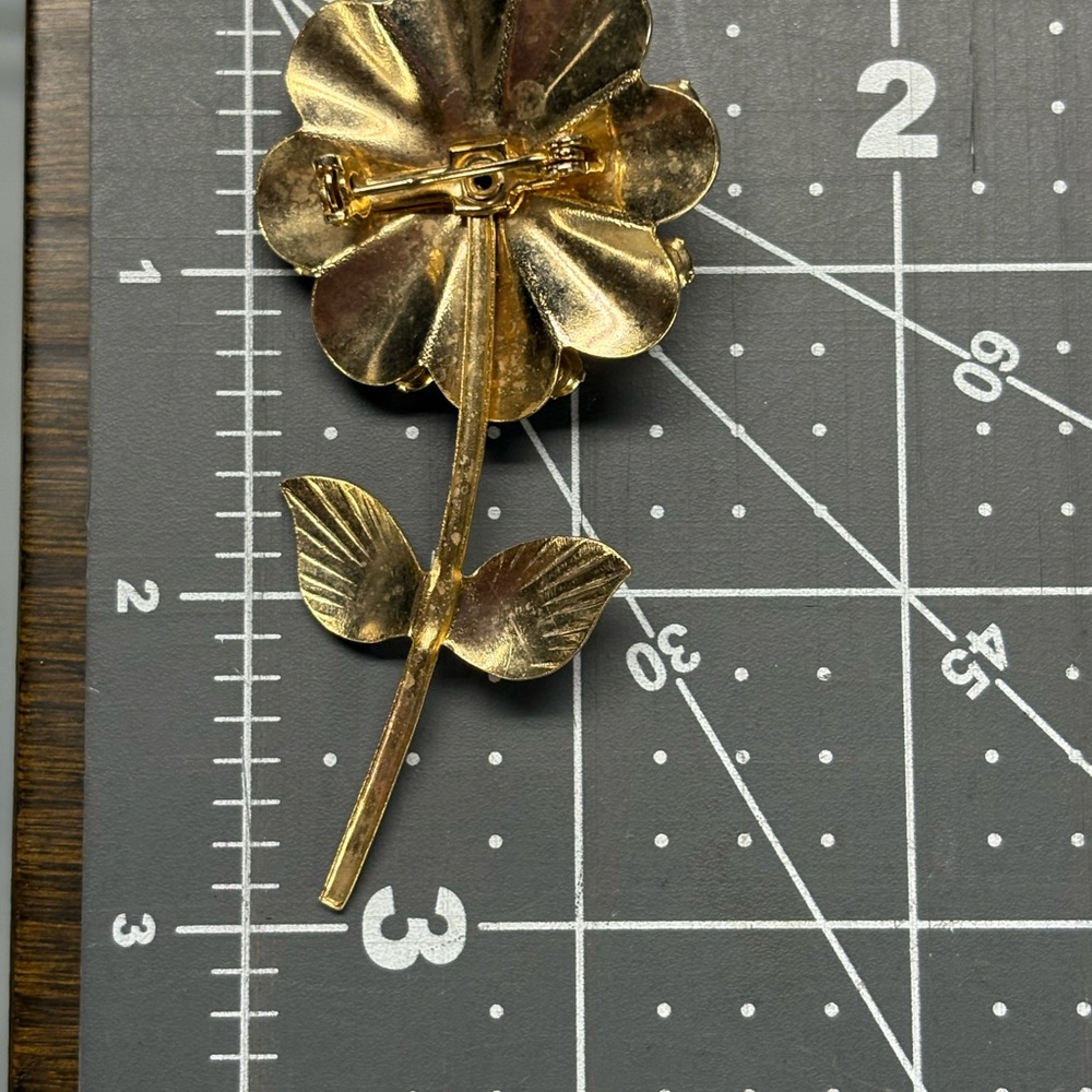 Flower Brooch w/ Rhinestones - Picture 4 of 5